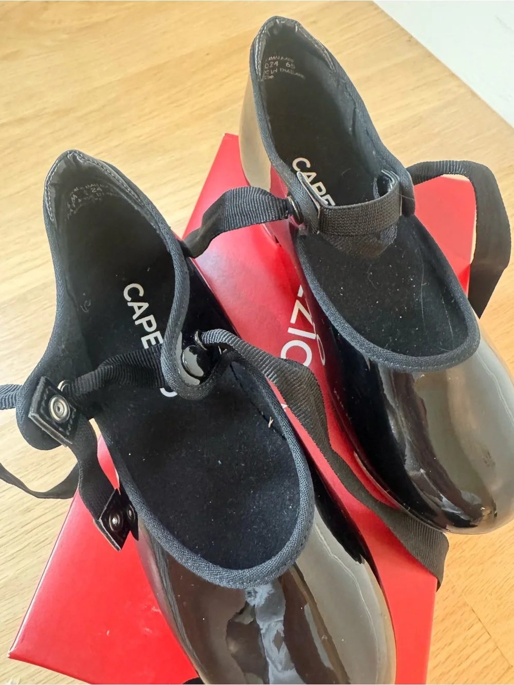 Capezio Black Patent Tap Shoes with Ribbon and snap closure -size 12.5
